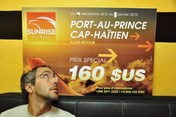 Ainda em Port-au-Prince, esperando o nosso voo para Cap-Haitien, no norte do país